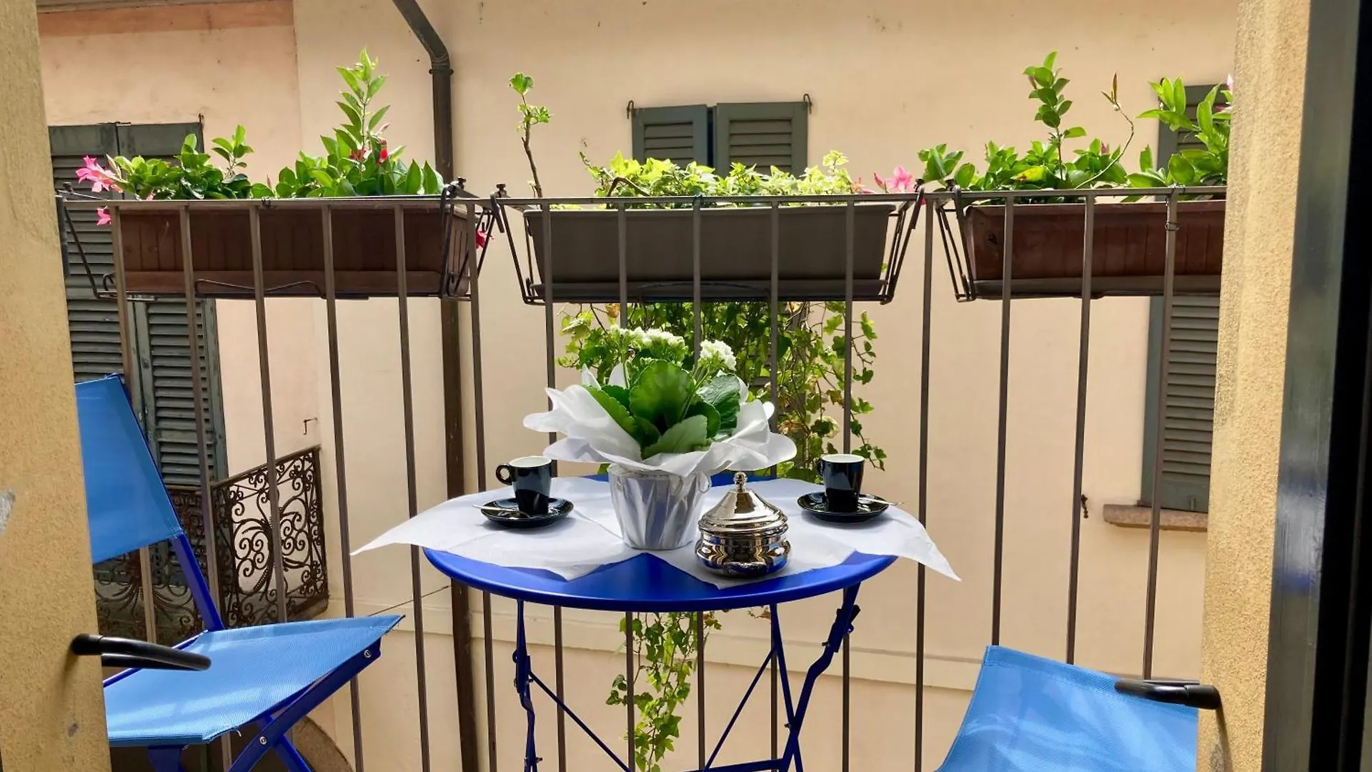 Porta 1 Apartment Luino Italy